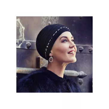 Christine Ivy kötött sapka