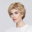 Ellen Wille Alexis Deluxe paróka, a modellen látható szín: champagne mix 22.26.20