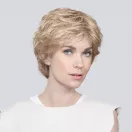 Ellen Wille Alexis Deluxe paróka, a modellen látható szín: champagne mix 22.26.20